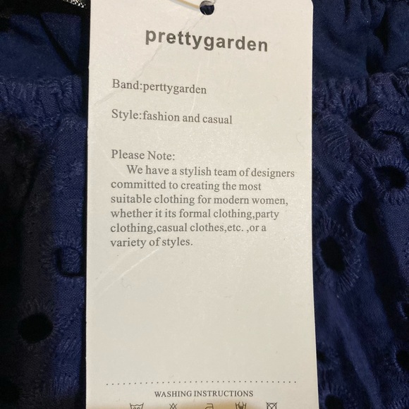 NWT pretty garden navy off shoulder embroidery romper size L. - Picture 11 of 13
